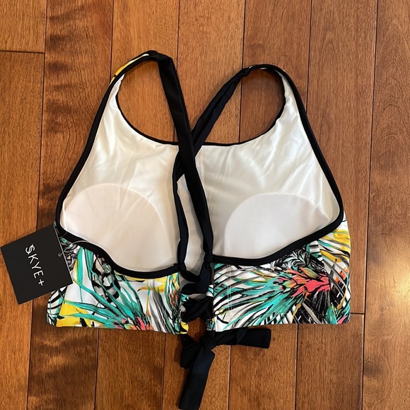 NWT Skye Adley Bikini Top in Folia Print, Avaible in sizes 0X and 1X - Picture 5 of 5